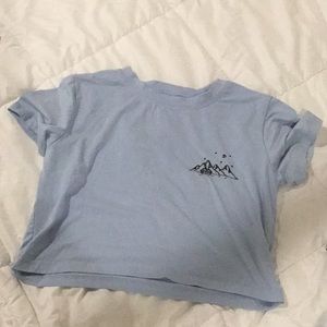 Blue cropped tee shirt